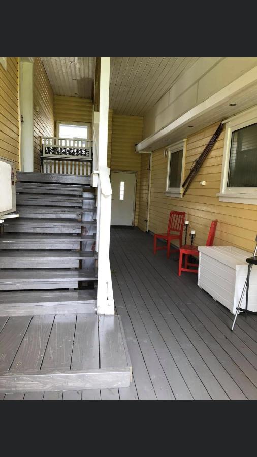 Apartmán Den Gule Huset Lyngdal Exteriér fotografie