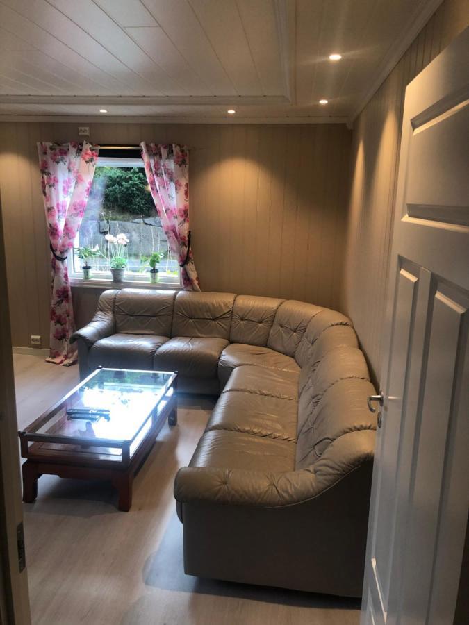 Apartmán Den Gule Huset Lyngdal Exteriér fotografie